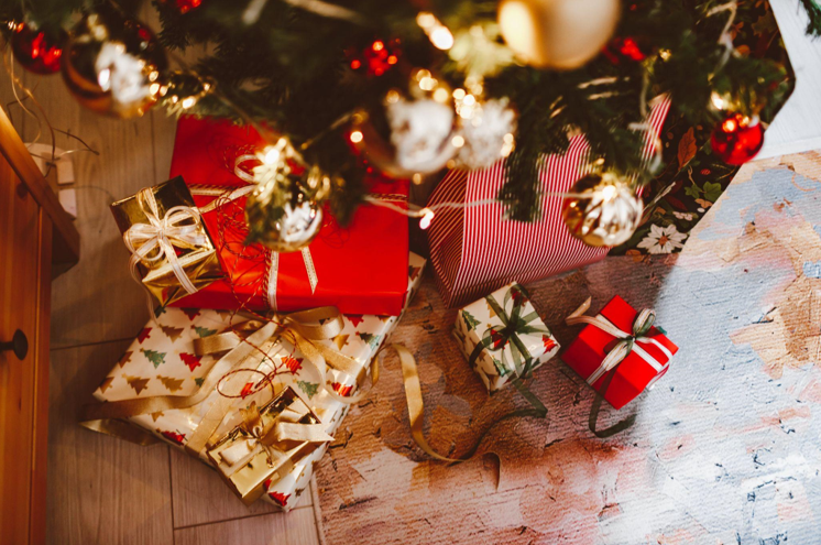 The Perfect Tree Skirt for Your Holiday Décor